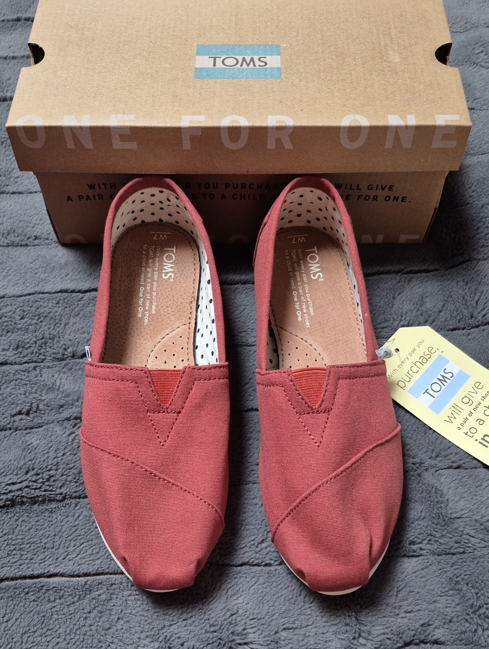 Toms Alpargata Canvas Slip Ons In Picante Red Size 7, New With Tags